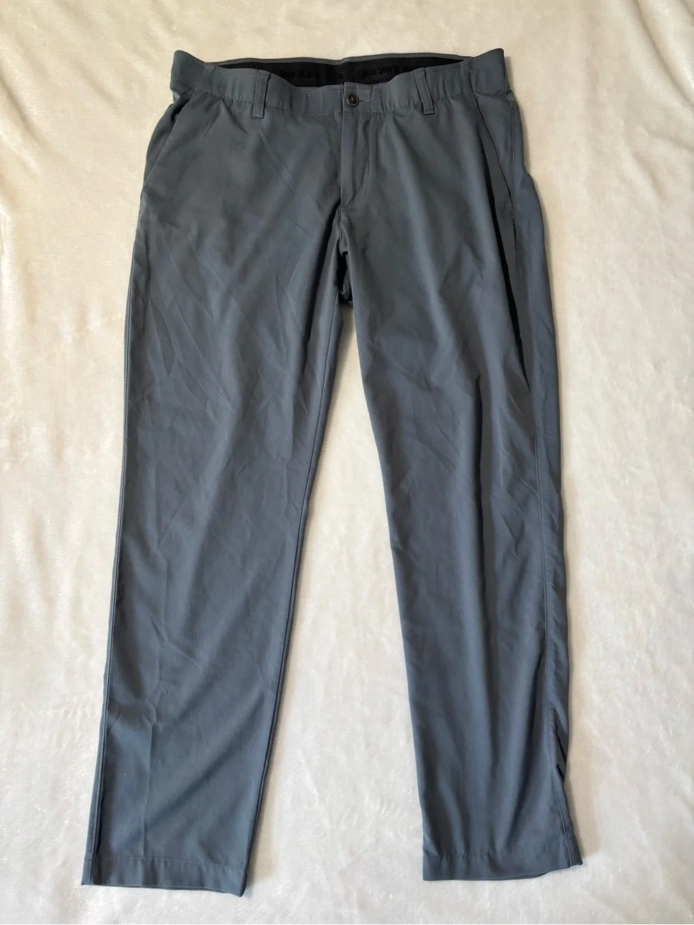 Under Armour Men's Slate Gray Chinos Golf Casual